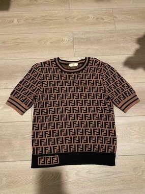Authentic New Fendi Brown and Black Logo Sweater